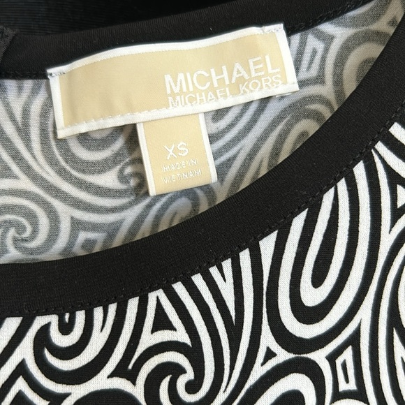 Michael Kora romper XS - Picture 4 of 6